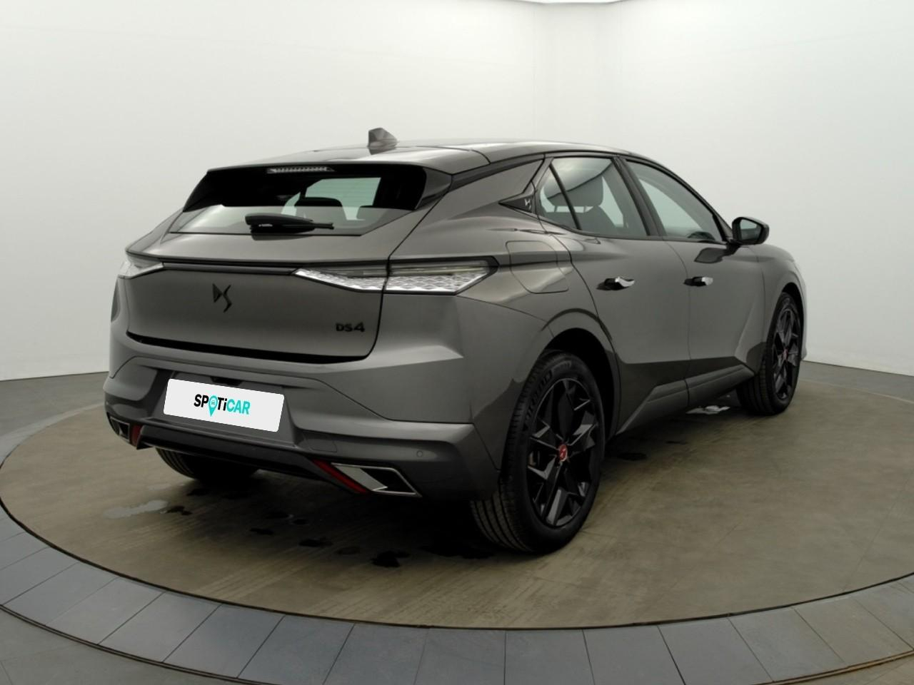 Ds Ds 4 puretech 130 eat8 performance line — photo 5