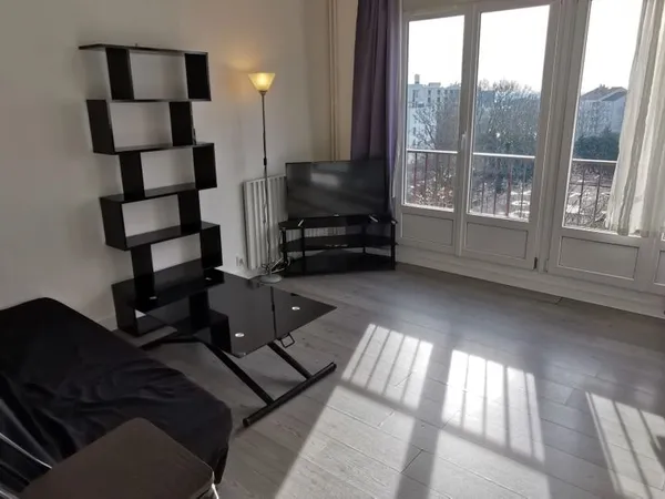 ​Location meublée T1 28m² lumineux - Villiers-le-Bel - Particulier (sans frais)