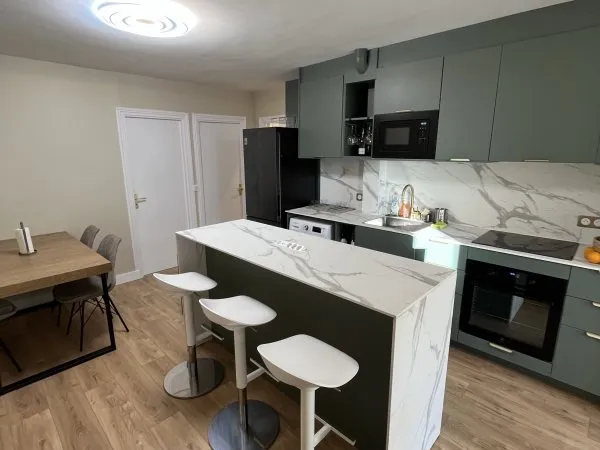 Loue chambre en colocation dans appartement