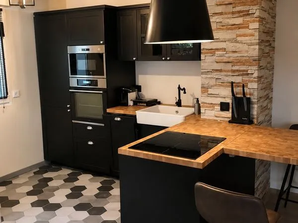 Appartement F3 MEUBLÉ AVEC PISCINE & PARKINGS - BAPEAUME