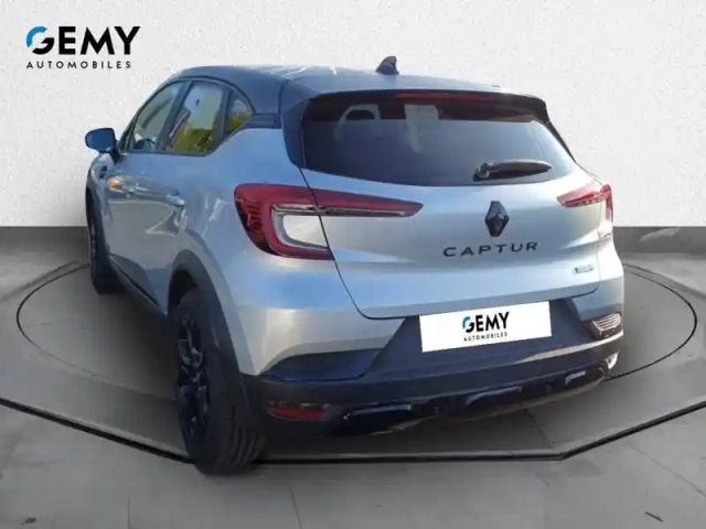 Renault Captur e-tech 145 — photo 22