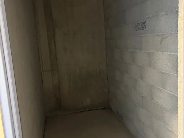 🔑 caves à saisir à valence