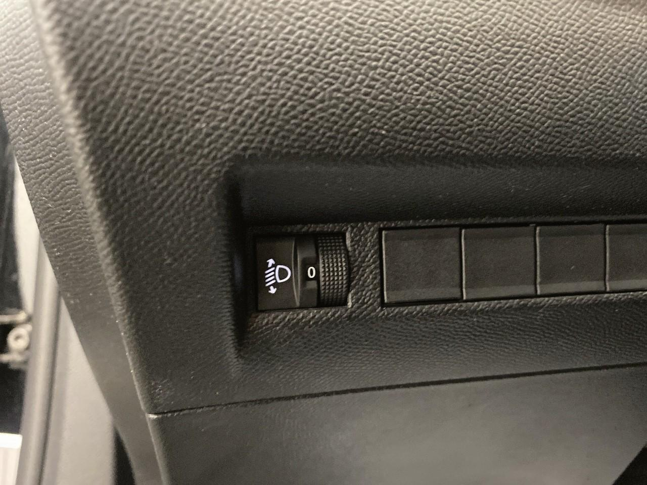 Peugeot 2008 100 s&s bvm6 style — photo 19