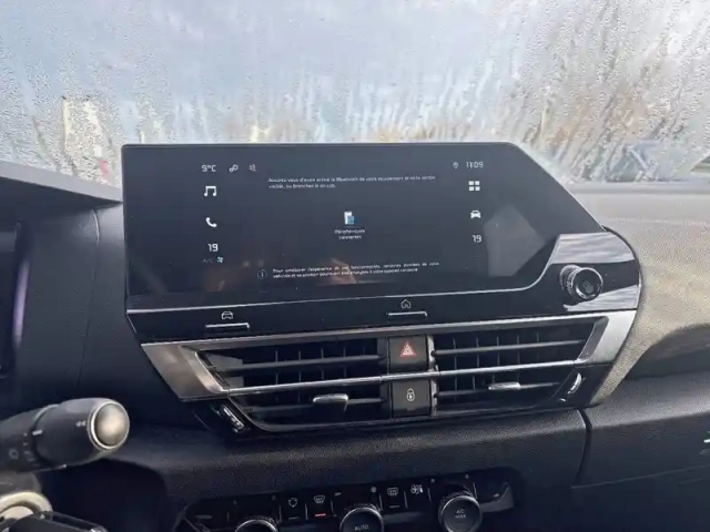Citroën C4 e- 136 ch automatique — photo 19
