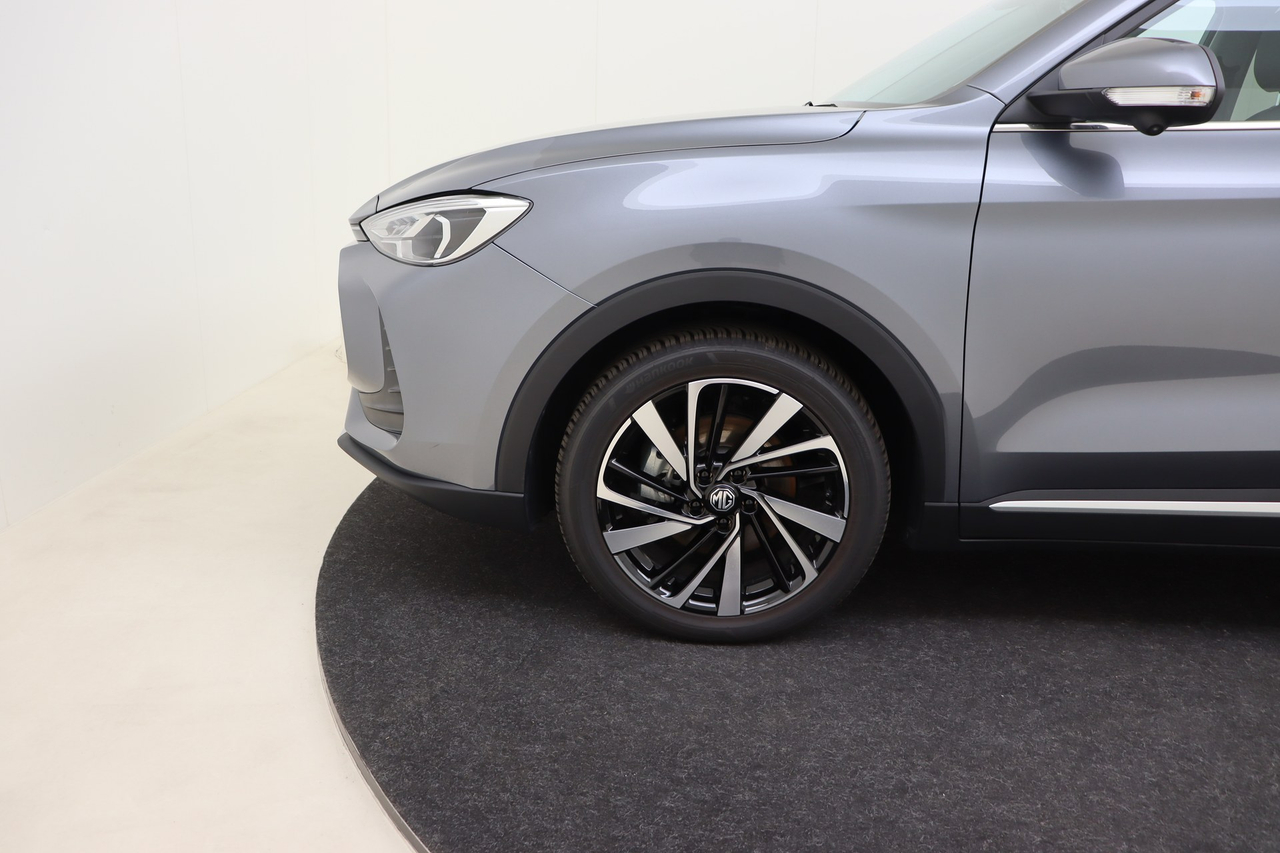 MG ZS — photo 29