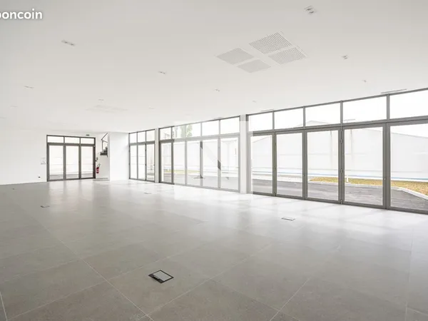 Bureaux 150 m² Lagord