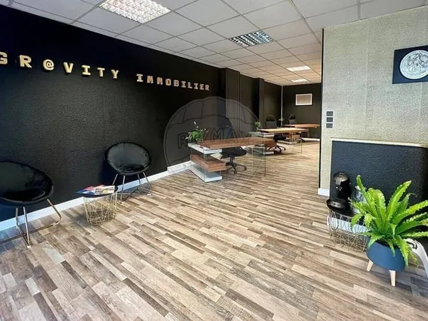 Bureaux 78 m²