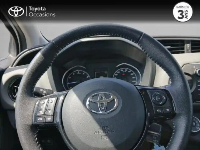Toyota Yaris 70 vvt-i ultimate 5p — photo 13