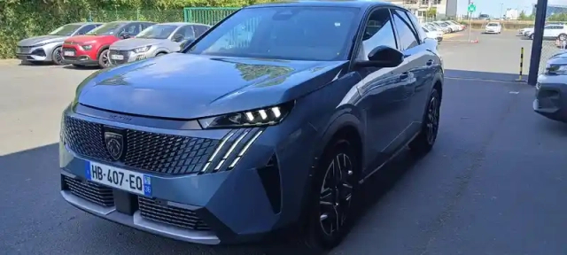 Peugeot 3008 hybrid 136 e-dcs6 — photo 1
