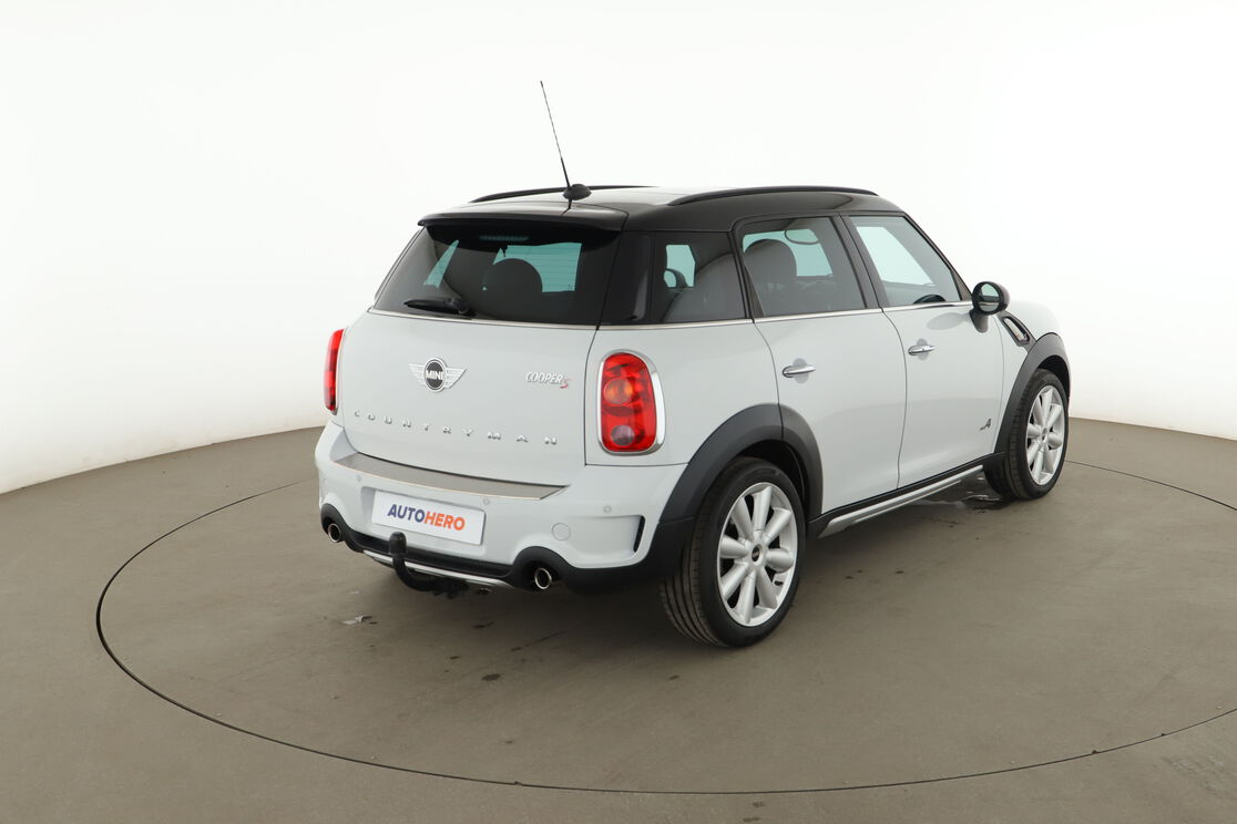 MINI Countryman Cooper S ALL4 Finition Red Hot Chili BVA6 — photo 5