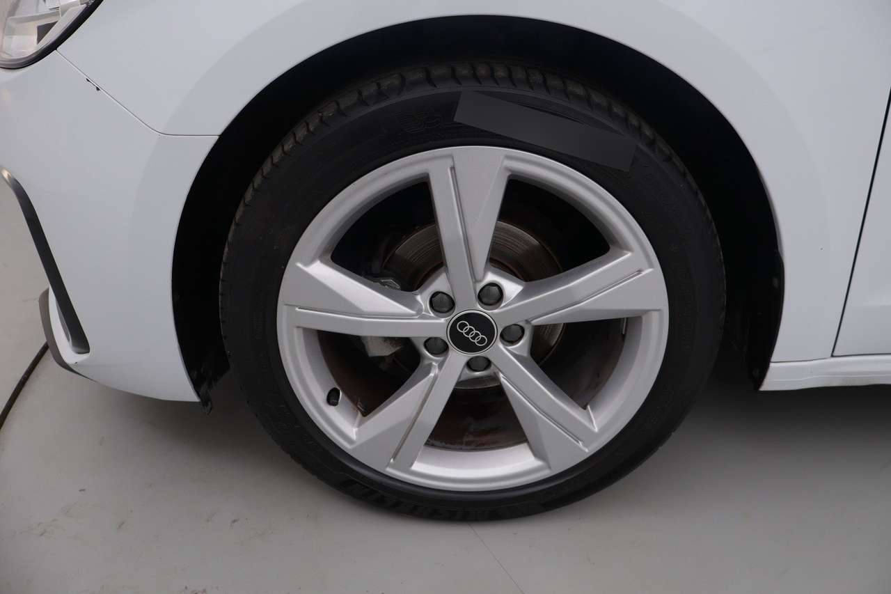 Audi A1 Sportback — photo 10