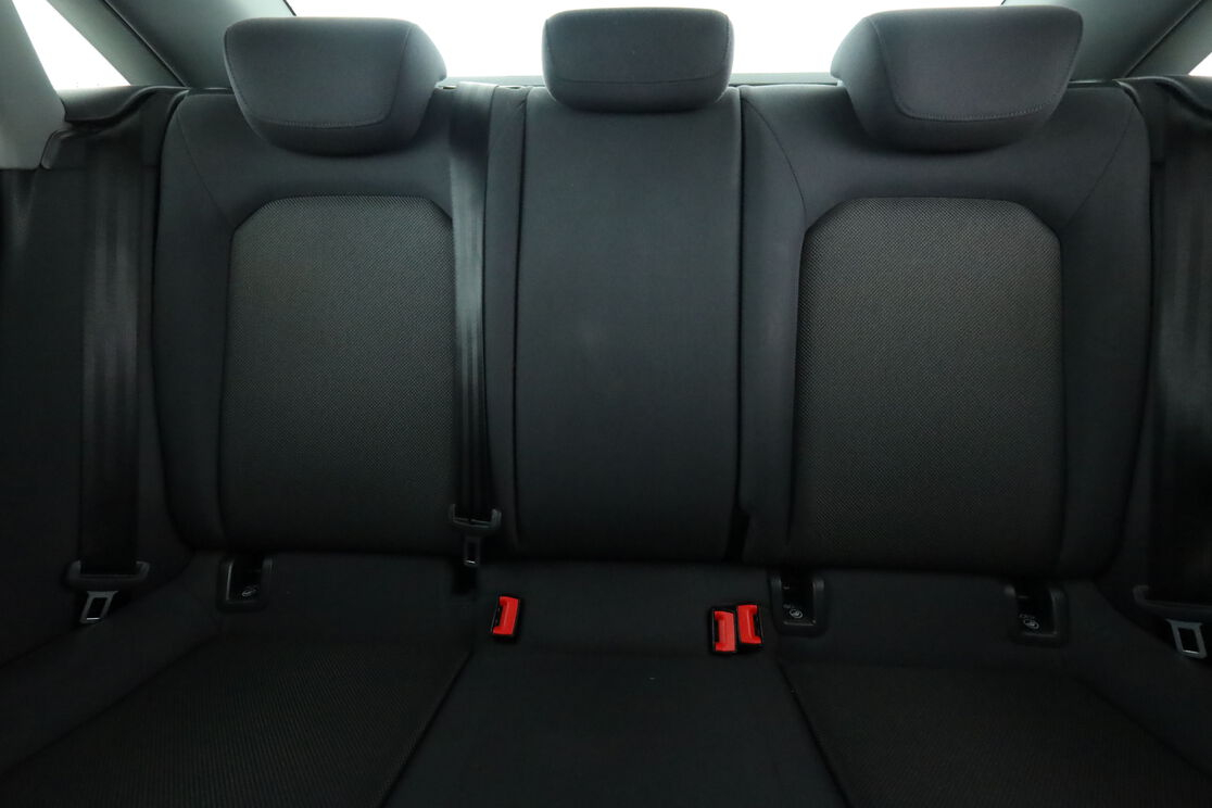 Audi A3 Limousine 30 TFSI — photo 14