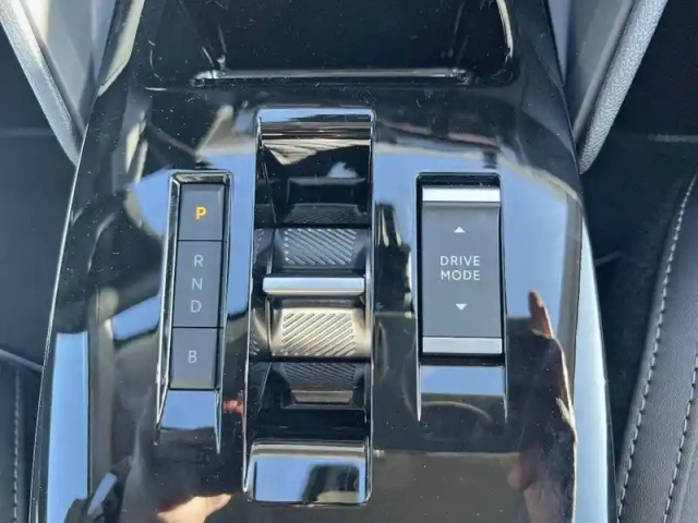 Citroën C4 e- 156 ch autonomie étendue — photo 9