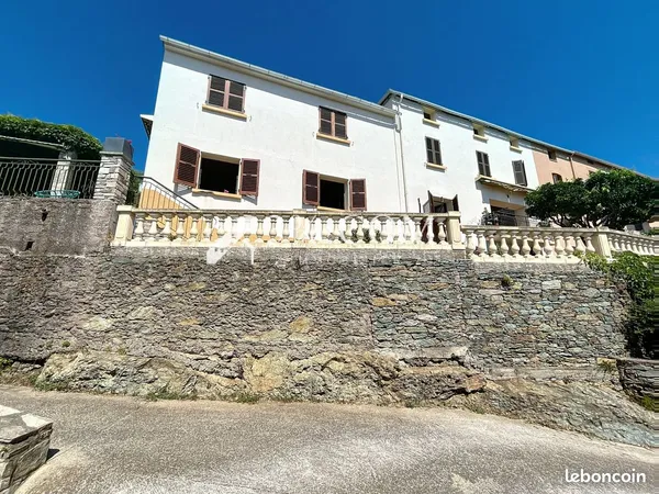 Maison 7 pièces 165 m²
