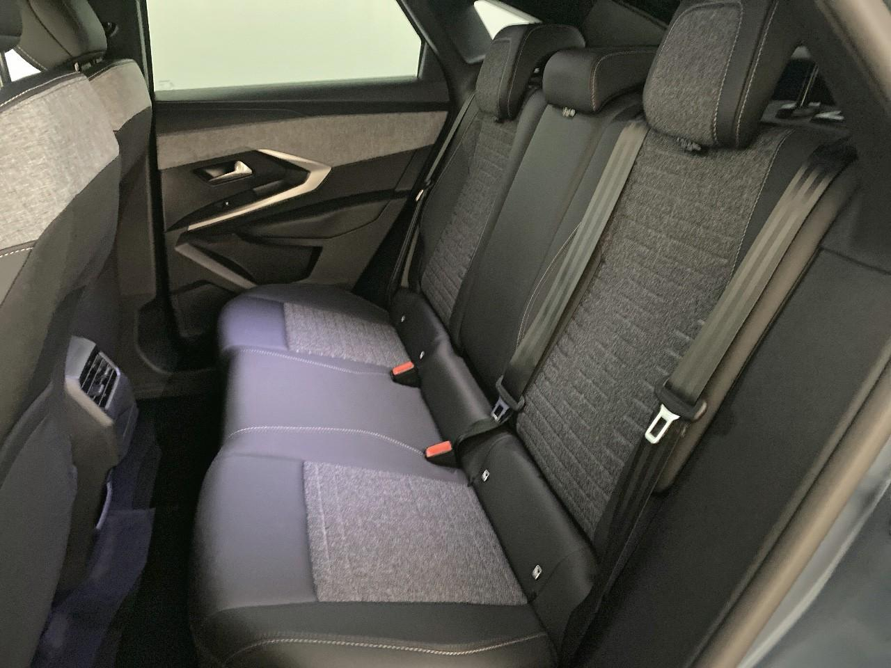 Peugeot 3008 hybrid 145 e-dcs6 allure — photo 10