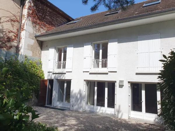 Loue maison avec jardin