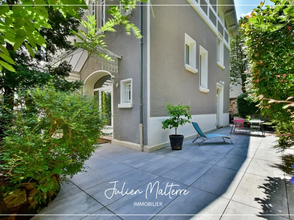 Maison 8 pièces 184 m²
