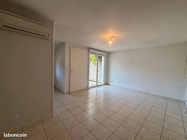 Studio 1 pièce 30 m²