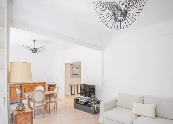 Loue appartement T3-4 proximité Castellane cours Gouffe - bail mobilité possible