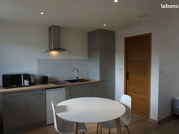 Location studio meublé