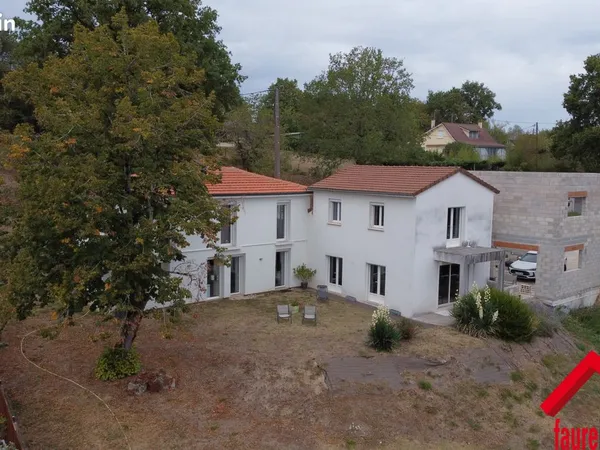 Maison 4 pièces 153 m²