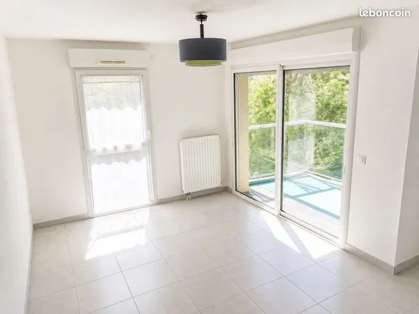T3 MEUBLÉ 66 m² - PARKING SOUS-SOL - NANTES