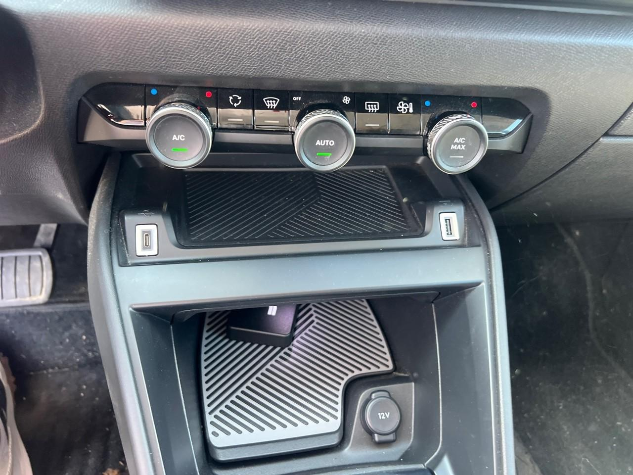 Citroën C4 bluehdi 130 s&s eat8 feel pack — photo 18