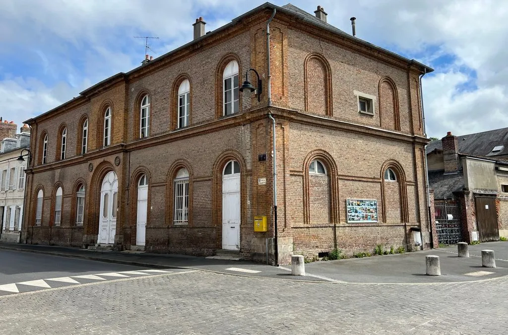 Photo 1