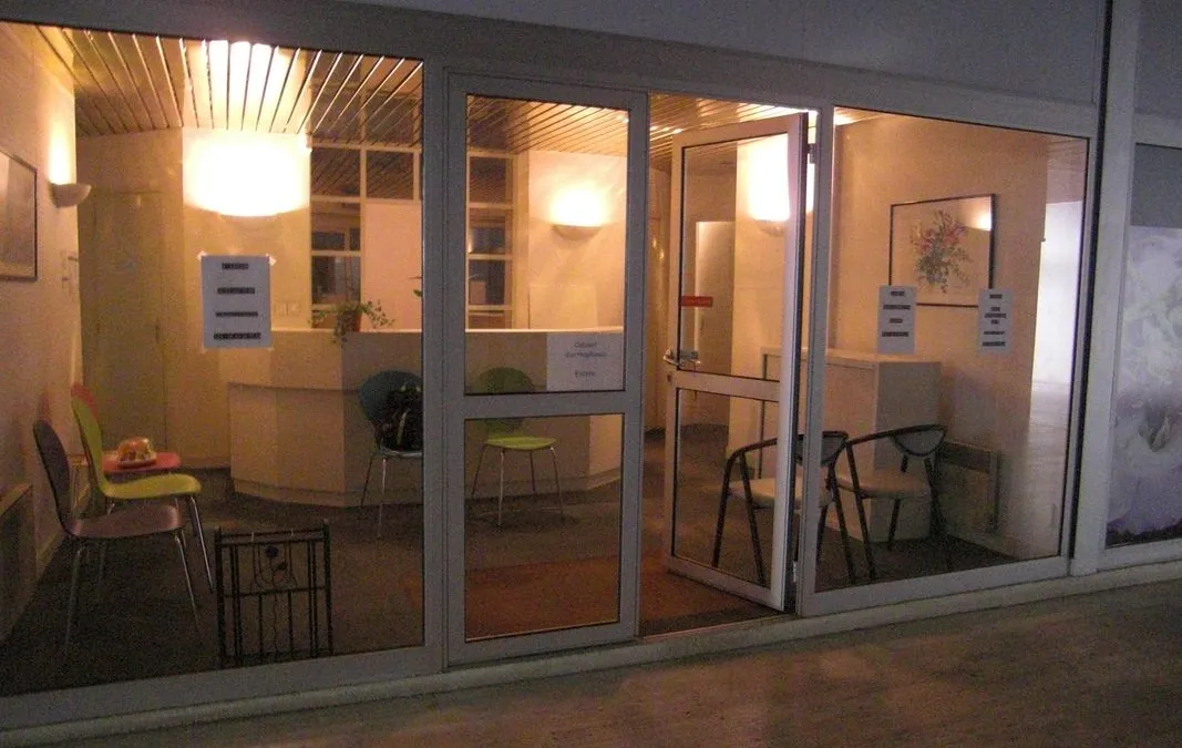 Photo 1
