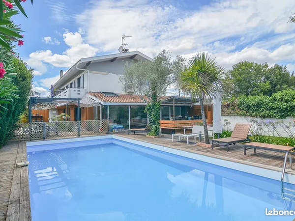 Maison 6 pièces 156 m²