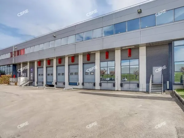 Local d'activité 8577 m²
