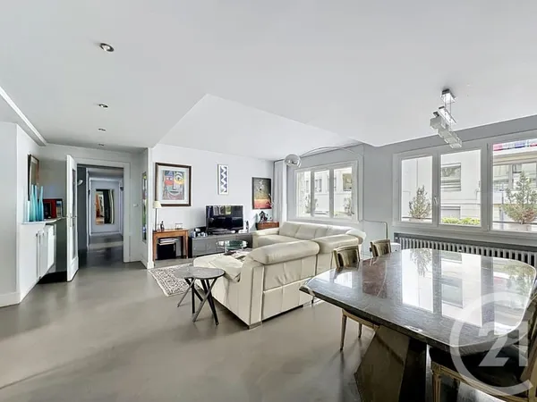 Appartement 5 pièces 152 m²