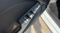 Renault Clio 1.0 TCe 90ch Evolution - 24 — photo 16