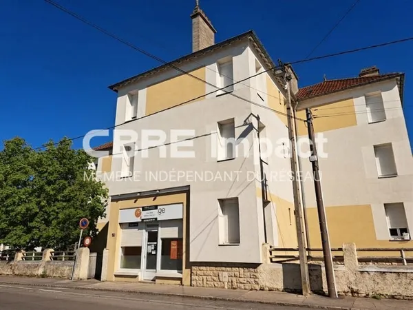 Local commercial 1 pièce 71 m²