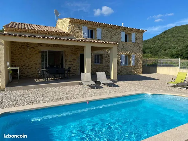 Maison f4 160 m2 meublé pour saison hiver