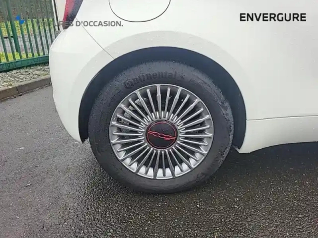 Fiat 500 e 95ch (red) my23 — photo 8
