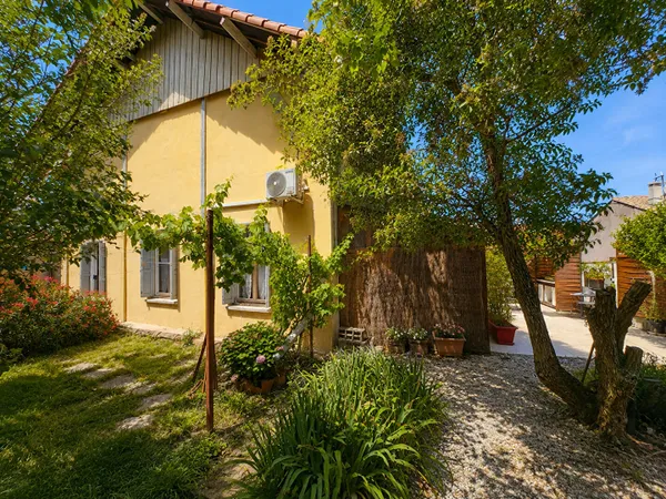 Ref: PROMETTEUSE7 : GRANDE MAISON DIVISEE EN PLUSIEURS LOGEMENTS AVEC JARDIN ET PARKING