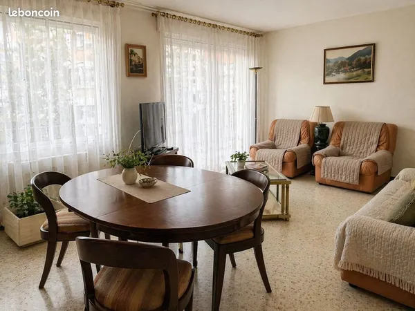 Appartement f5 a vendre en plein coeur de st-jean-de-maurienne (73)
