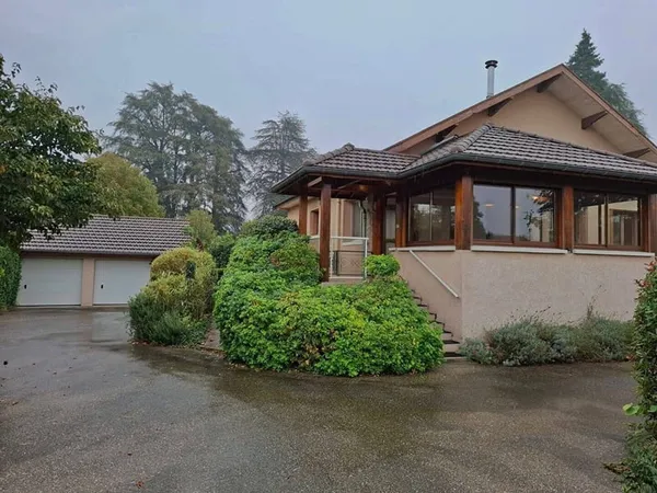 Maison 6 pièces 144 m²