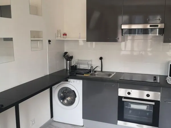 Chambre meublée avec SDB privative