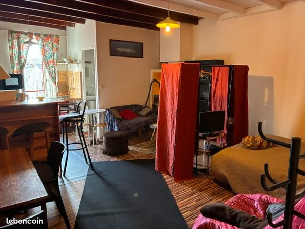 Location studio meublé à l'année
