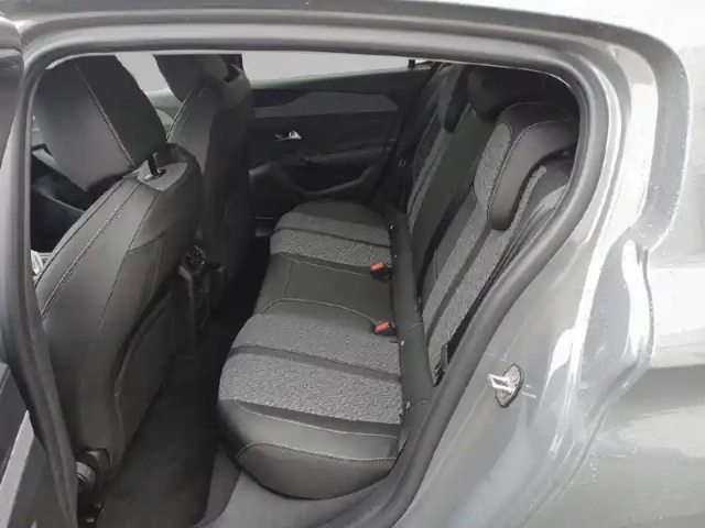 Peugeot 308 hybrid 145 e-dcs6 — photo 32