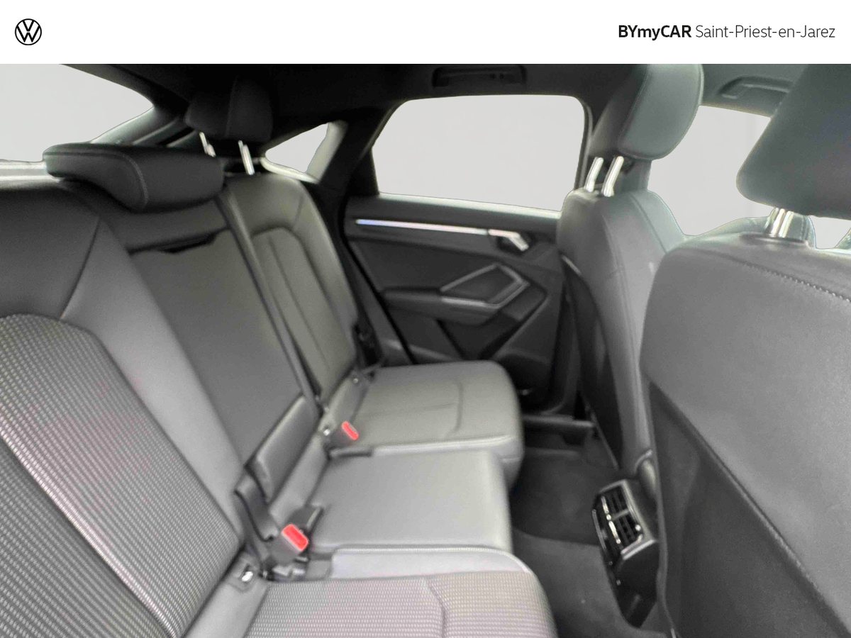 Audi Q3 Sportback 35 TFSI 150 ch S tronic 7 — photo 14