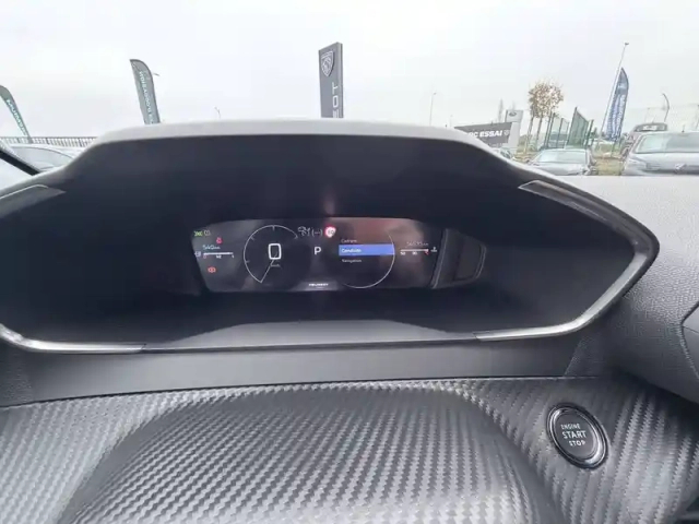 Peugeot 208 hybrid 100 e-dcs6 — photo 24