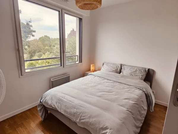 Chambre meublée 10min de Paris en colocation