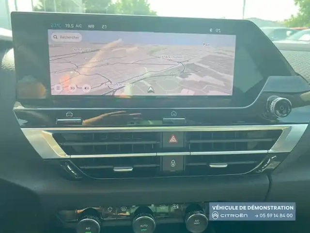Citroën C4 e- 136 ch automatique — photo 12