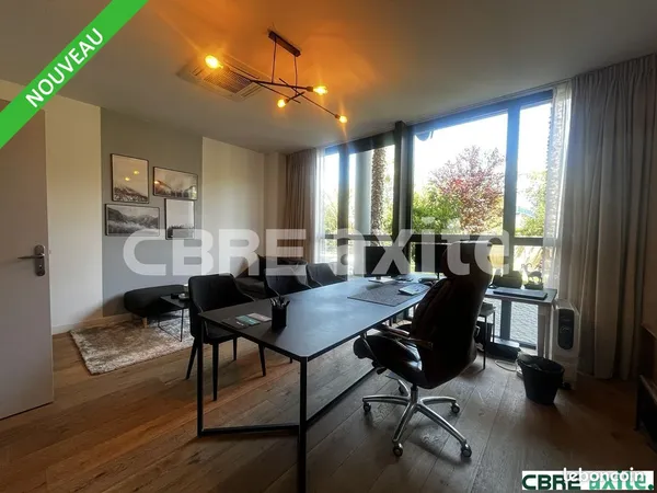 Bureaux 170 m² BOURGOIN JALLIEU