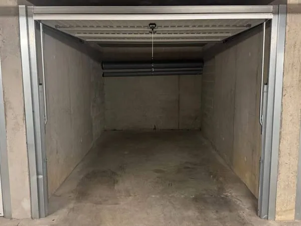 Parking 13 m²