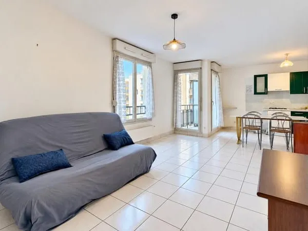 75 rue Quivogne Lyon 69002 - T2 Meublé - 940 €CC