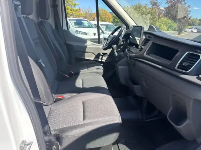 Ford Transit fourgon fg t310 l2h2 2.0 ecoblue 130ch trend — photo 9